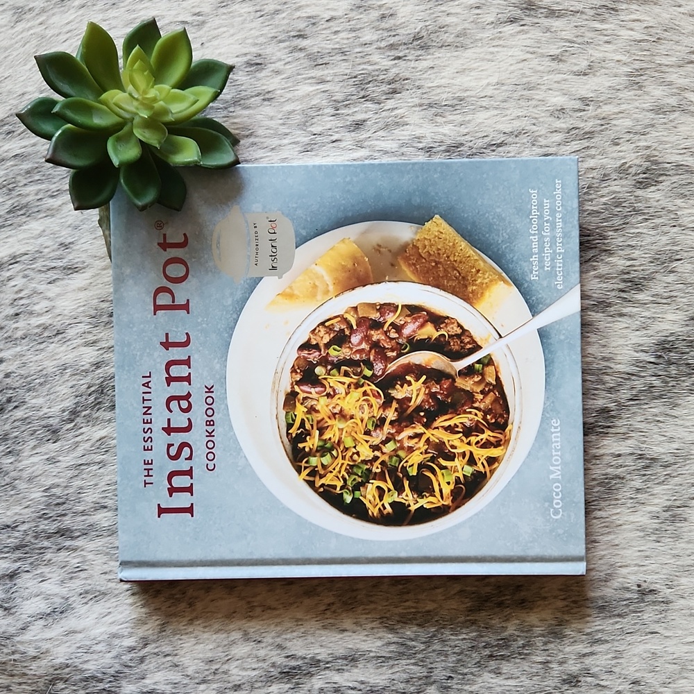 🚦3for$15🚦 Ten Speed Press - The Essential Instant Pot Cookbook